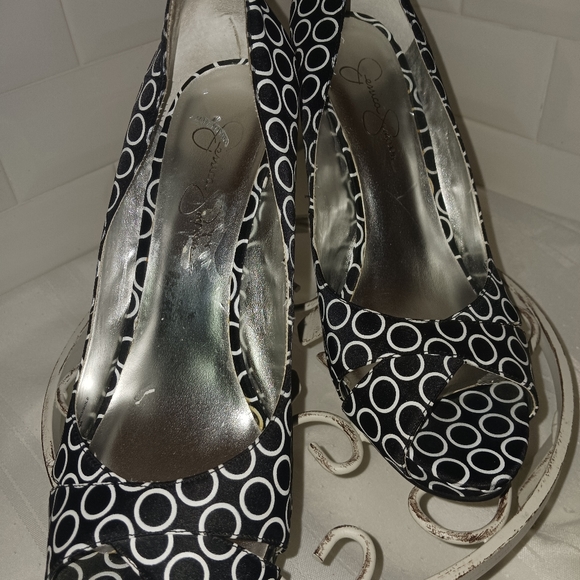 Jessica Simpson Black/White Print Peep Toed Wedge Size 9.5 B - Picture 7 of 9